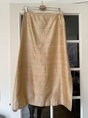 Silke midi nederdel, str. 40, Vintage,  Champagne beige nude,  Thaisilke,  Næsten som ny, Midi neder