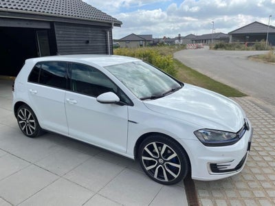 VW Golf VII, 1,4 TSi 150 Highline DSG BMT, Benzin, aut. 2015, km 227000, hvid, træk, klimaanlæg, air