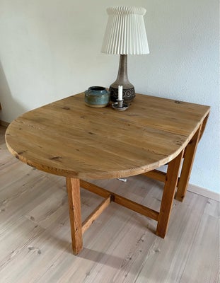 Spisebord, Træ, fyrretræ, b: 80 l: 150, Lækkert klapbord i fyrretræ sælges. Bordet er i rigtig fin s