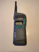 VHF Navico Axis 200 håndholdt. Defekt bordlader...