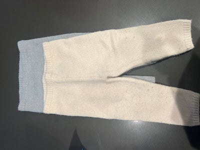 Bukser, Bonton, str. 86, 2 stk strikbukser fra bonton, lidt fnugget, men ingen huller og god stand.