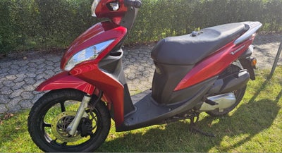 Honda Nsc50, 2014, 28000 km, Rød, Kører rigtig godt ,meget stabil scooter,den er løbende blevet reno