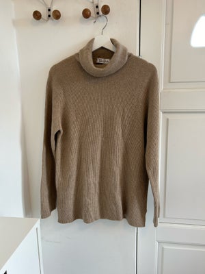Sweater, Betty Barclay, str. 38, Camel, 100% kashmir, Næsten som ny, Lækker sweater med rullekrave. 