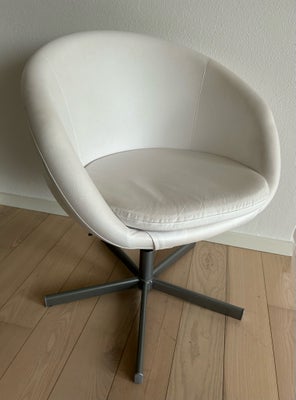 Kontorstol, Behagelig og smart hvid drejestol der kan justeres i højden
