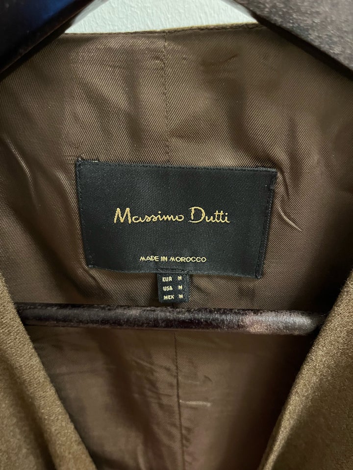 Vest, Massimo Dutti, str. 38