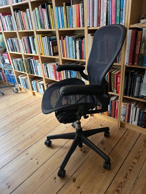 Kontorstol, Herman Miller, Herman Miller. Aeron str. b(medium størrelsen der passer stort set alle)S