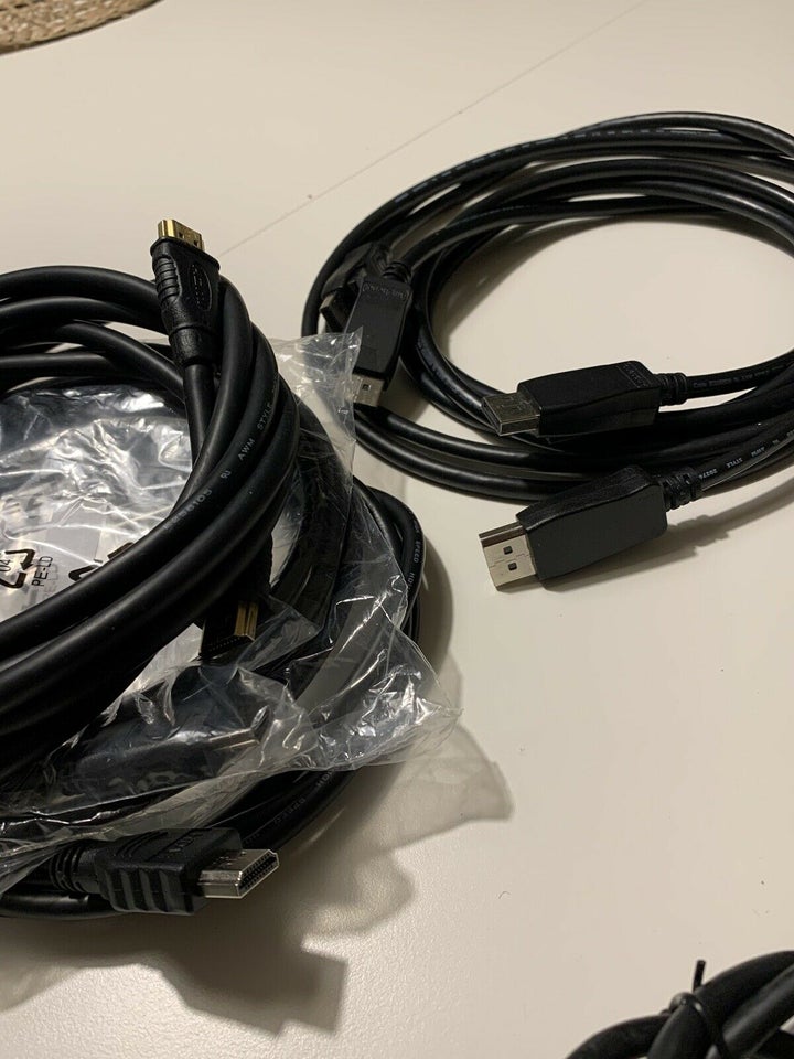 Kabler, HDMI,DP,VGA,adapters