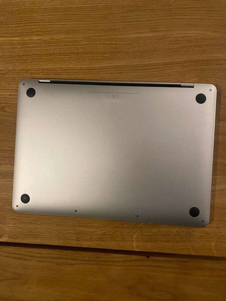 MacBook Pro, 2017, 120 GB harddisk