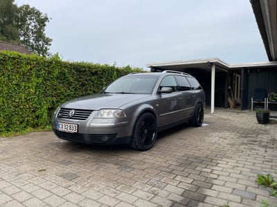 VW Passat, 4,0 W8 Variant Tiptr. 4Motion, Benzin, 4x4, aut. 2004, km 175000, gråmetal, klimaanlæg, a