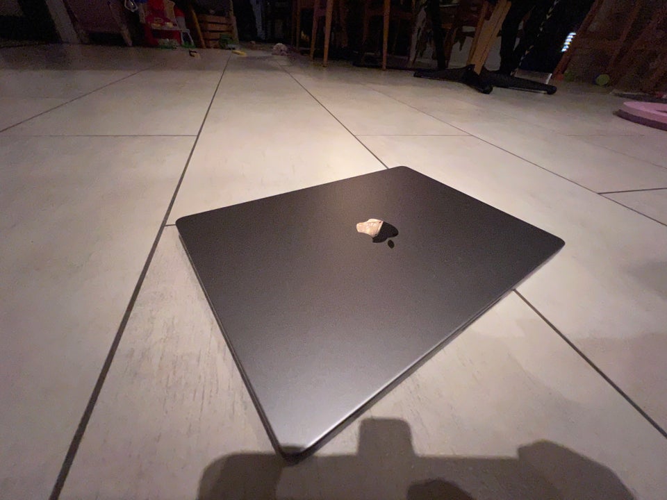MacBook Pro, M1 Pro 2021 14", 16 GB ram