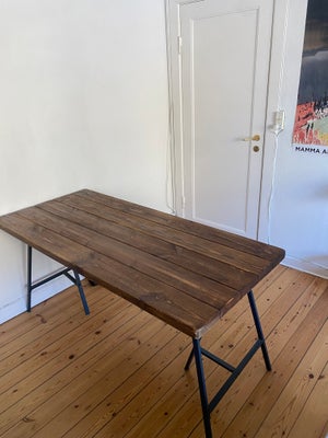 Spisebord, Træ, Hipstory , b: 71 l: 160, Flot og rustikt plankebord fra Hipstory.

I flot stand, men