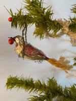 Antik julepynt, fugl med bær og drath