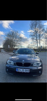 BMW 116i, 1,6, Benzin, 2007, km 269700, træk, aircondition, ABS, airbag, 5-dørs, centrallås, 15" alu