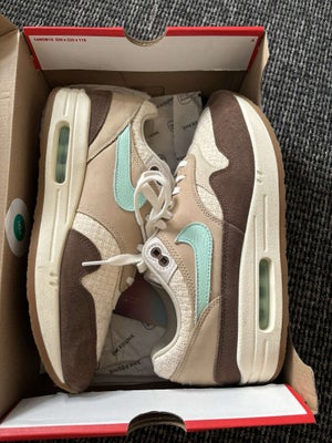 Sneakers, Nike, str. 44,  Brun/beige,  Ubrugt, Nike air Max 1 crepe Hemp
Helt nye og aldrig brugt
St