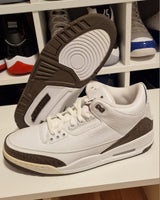 Sneakers, Air Jordan 3 Retro 'Mocha', str. 47,5