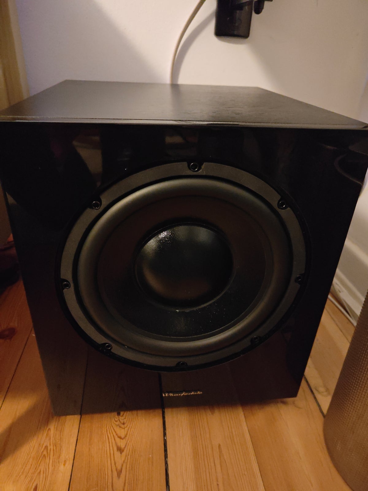 Subwoofer, Wharfedale, WH-D10