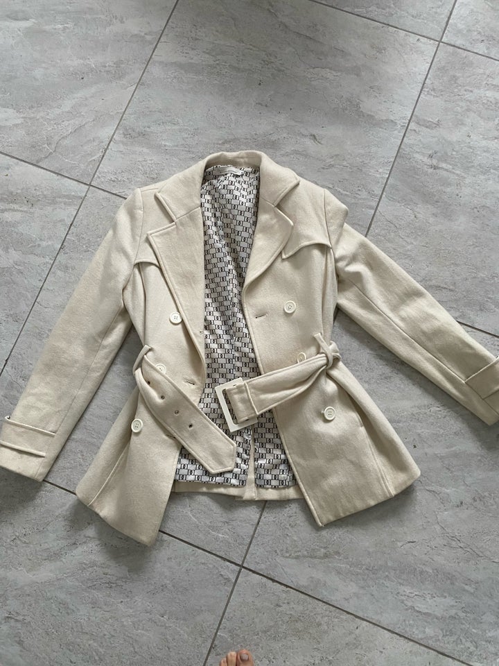 Blazer, str. 36, Isabell Kristensen