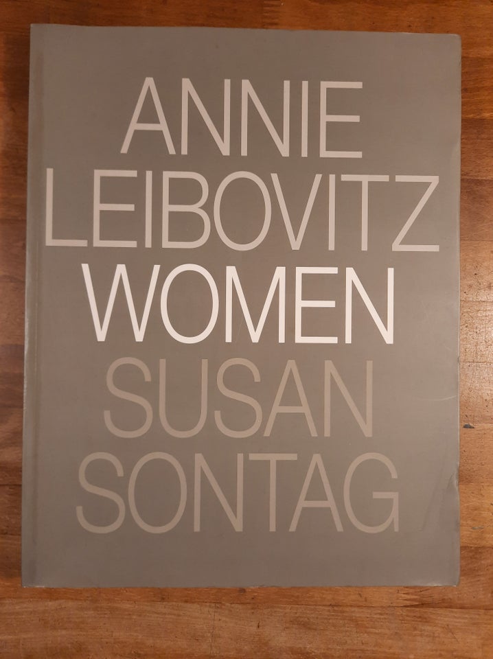 WOMEN, Annie Leibovitz & Susan Sontag, emne: film og foto