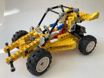 Lego Technic, 8840, Technic racerbil model 8840. Hvid hjelm i stedet for rød