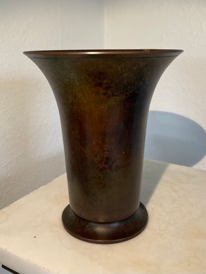 Vase, Bronzevase, Just Andersen, Giv evt et seriøst bud.
Stor og smuk klassisk bronzevase af Just An