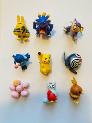 Samlefigurer, Pokemon, 9 Pokemonfigurer. 5 Nintendo og 4 Tomy. 
4 cm høje.
Kan sendes. 
Fra røg/dyre