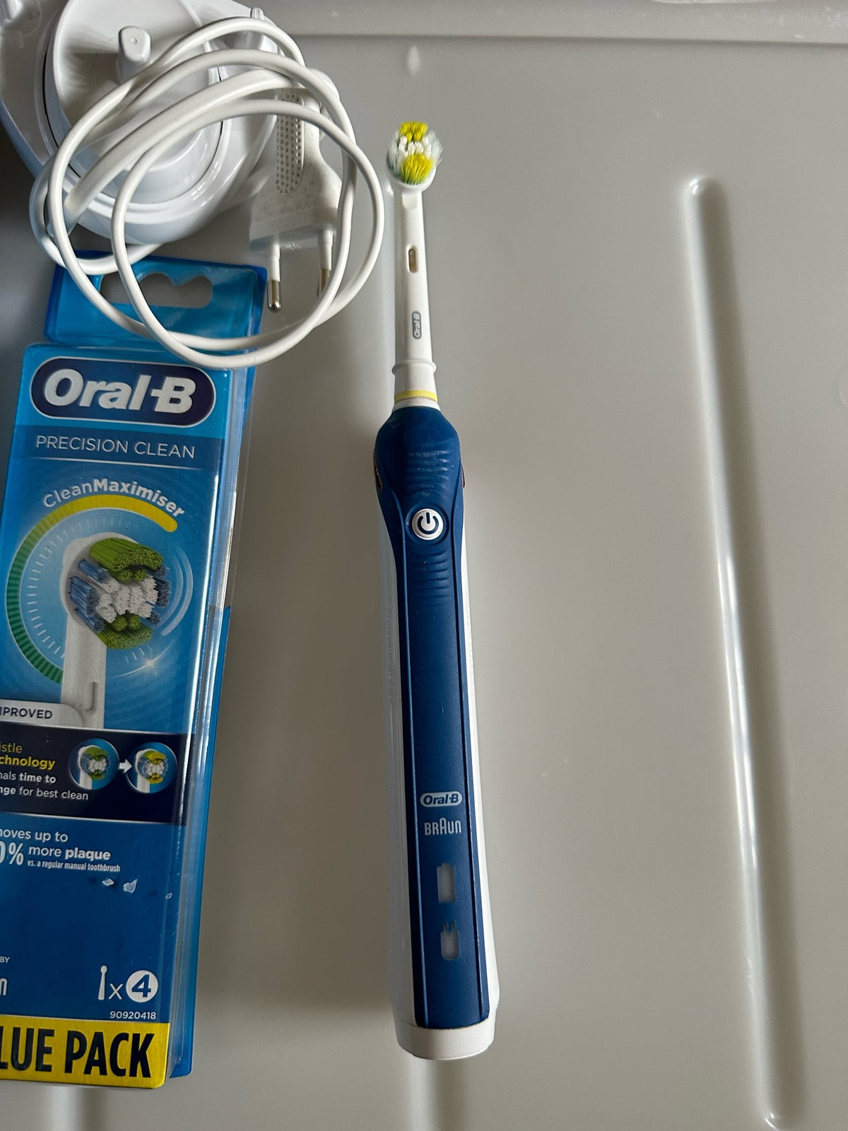 Tandpleje, Elektrisk tandbørste , Oral-B