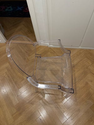 Philippe Starck, stol, Kartell Victoria Ghost, God stand med lettere brugspor.
Siddehøjde 46cm
Stol 