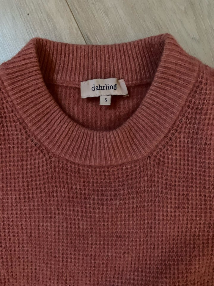 Sweater, Dharling, str. 36