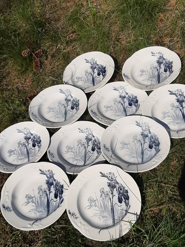 Porcelæn, 10 Tallerkener, V