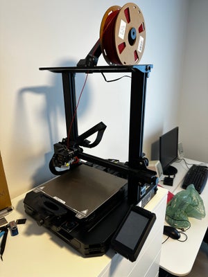 3D Printer, Creality, Ender-3 S1 pro, God, Købt november 2023. 
Kvittering medfølger. 
Diverse filam