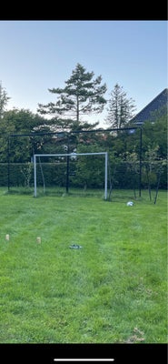 Fodboldmål, MyHood, Exit Toys og Select, Back Stopper (300x600 cm)
Mål (300x200 cm)
Rebounder (150x1