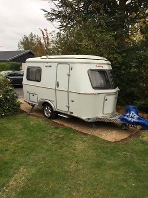 Hymer Familia 310, 2014, 810 kg egenvægt, 1050 kg totalvægt, 3 sengepladser, Kampa popup Air 340  fo