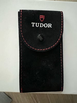 Herreur, Tudor, Flot og eftertragtet mode fra Tudor med "pepsi" lynette. Uret måler 41 mm og er med 