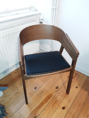 Spisebordsstol, Eg, læder på sæde, Thomas Benzen for Muuto, Cover Chair er en smuk og stilfuld stol 