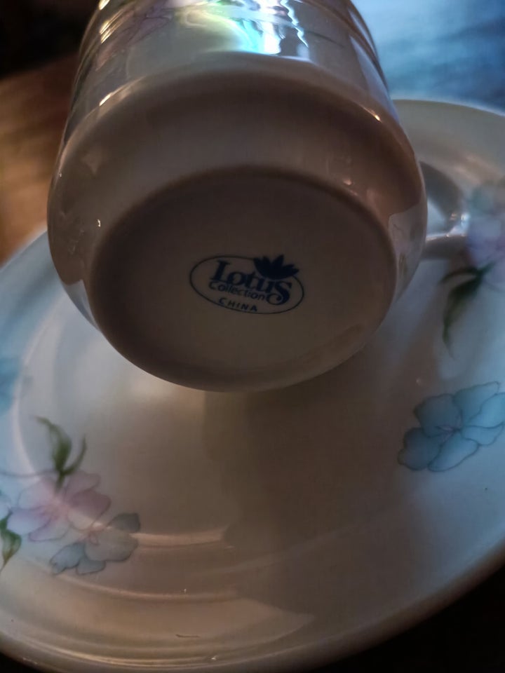 Porcelæn, Porcelæn af mærket Lotus, Lotus