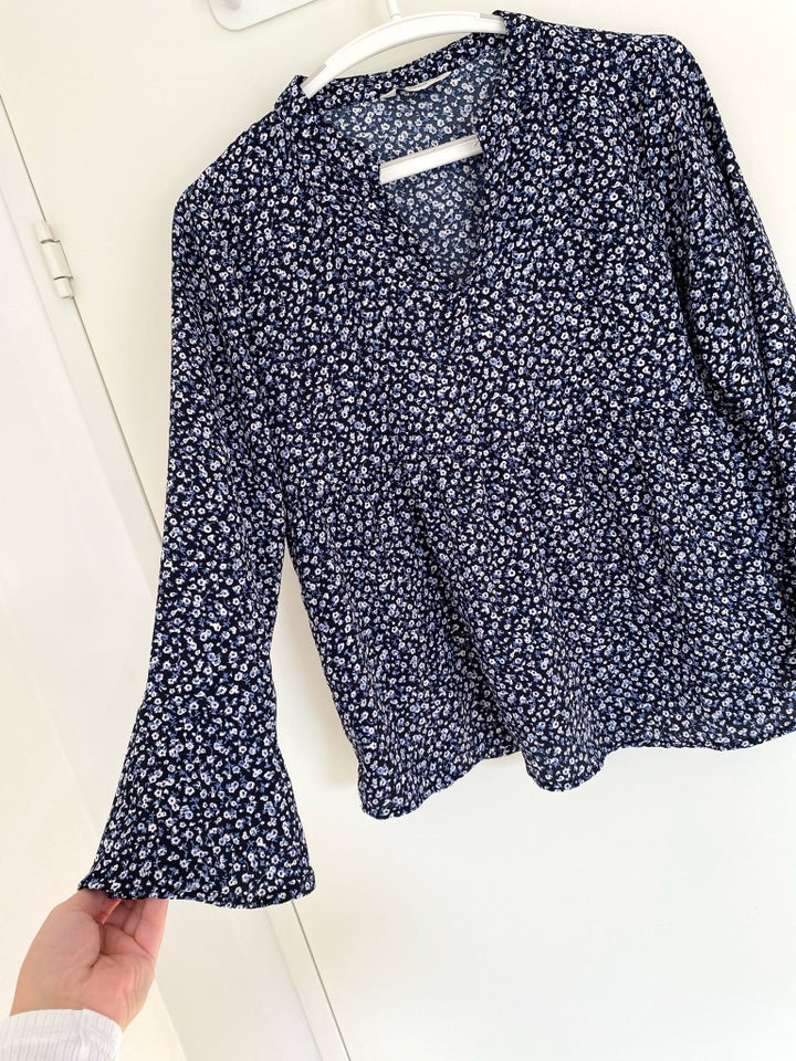 Bluse, Pigalle, str. 34