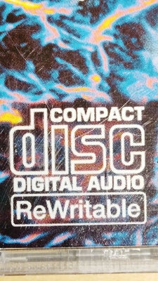 Jeg køber ubrugte Compact Disc DIGITAL AUDIO -RW,

Skal have logo som i billederne. Skal  have DIGIT