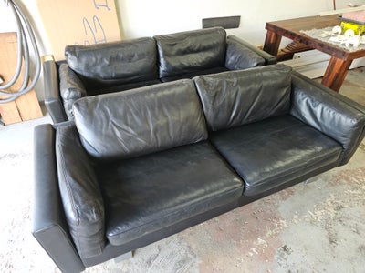 Sofa, læder, 2 pers., 2 stk lettere brugte lædersofaer, rene og i god stand.