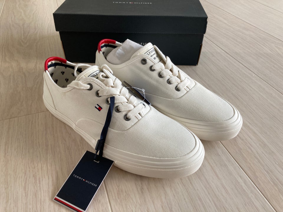 Sneakers, Tommy Hilfiger , str. 43