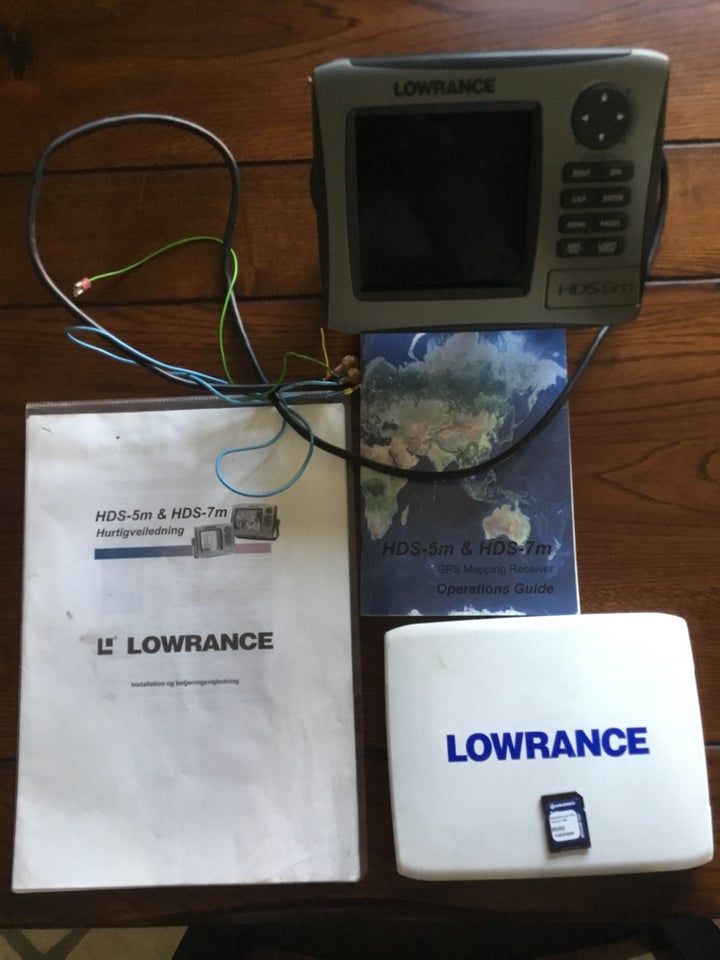 Lowrance HDS 5M
Komplet med indbygget antenne, m...