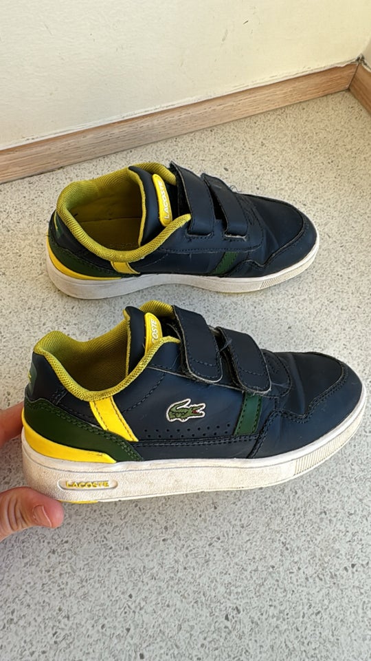 Sneakers, str. 30, Lacoste