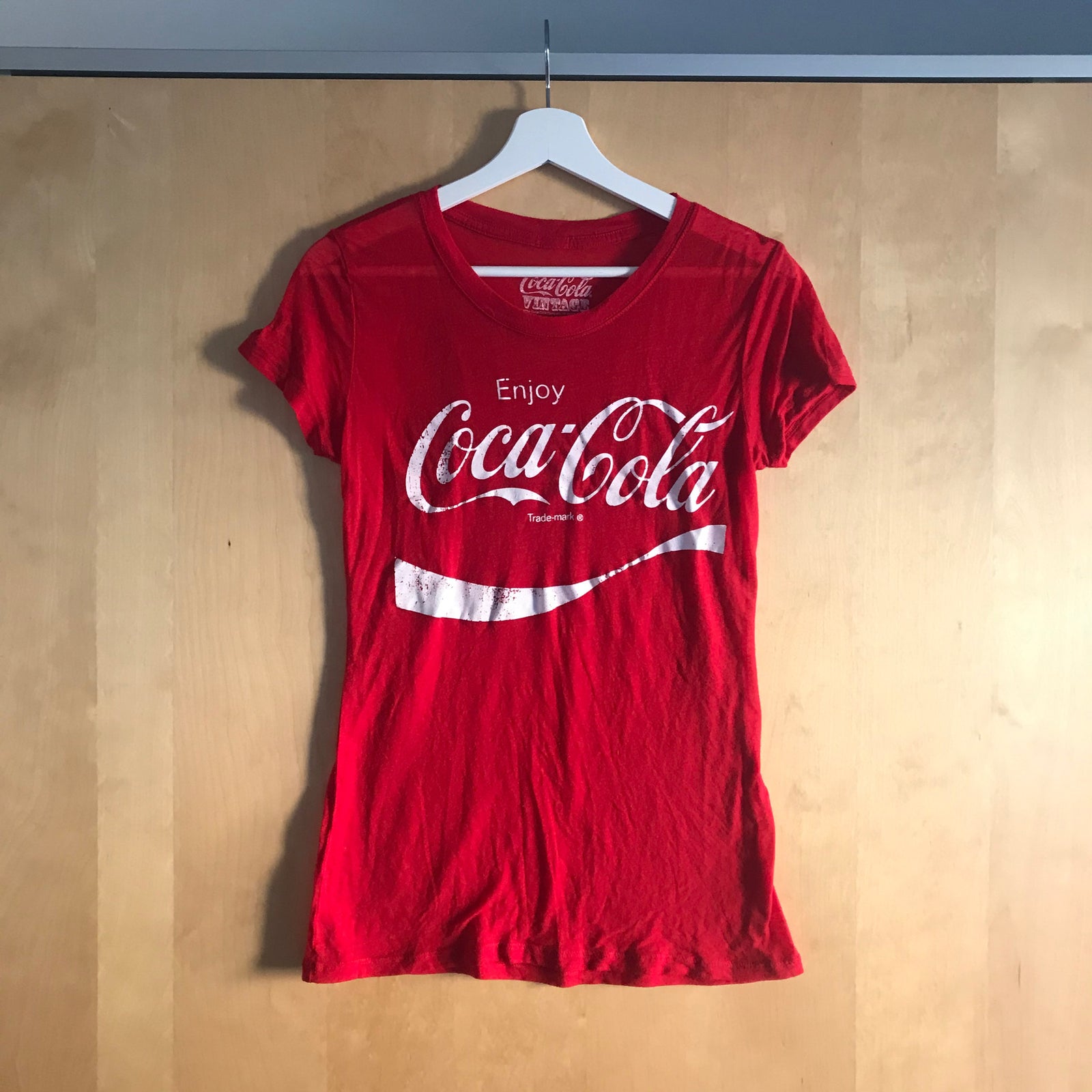 så geni regiment T-shirt, Coca Cola, str. findes i flere str. – dba.dk – Køb og Salg af Nyt  og Brugt