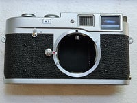Leica, M1