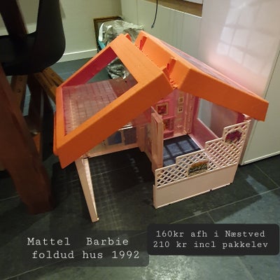 Barbie, Fold ud hus fra 1992, Retro   vintage 
Barbie MAttel fold ud hus 
fra 1992
160kr afh i Næstv