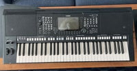 Keyboard, Yamaha PSR-S775