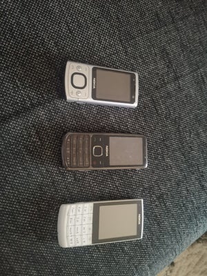 Nokia Ved ikke, God, Jeg har disse 3 Nokia mobiltelefoner til sælg gi et bud???