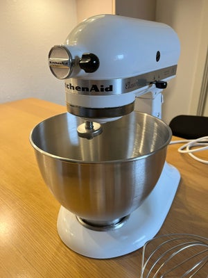 Køkkenmaskine, KitchenAid Classic, Køkkenmaskine 4,3 L. Sælges med standard udstyr. I god stand. Vir