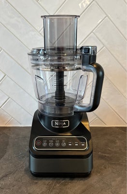 Ninja foodprocessor model BN650EU , Ninja, Kun brugt få gange. Sælges da vi ikke får den brugt så me