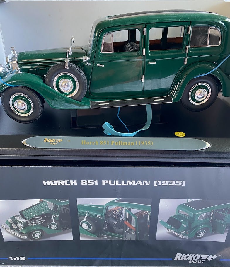 Modelbil, Horch 851 Pullman. 1935. Ricko, skala 1:18