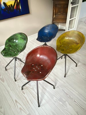 Spisebordsstol, Jern/stål, Skaven, b: 50 l: 48, Jeg sælger 4 stk. meget smukke stole i industrielt d